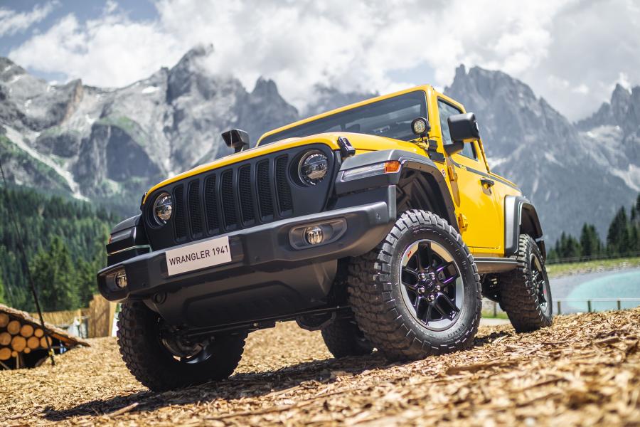  Jeep Wrangler Rubicon 1941 by Mopar (JL) 2019 года  (фото 31 из 35)